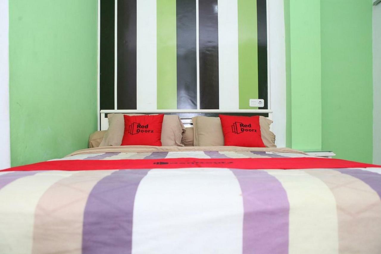 Reddoorz Plus @ Talaga Bodas Bandung Buitenkant foto