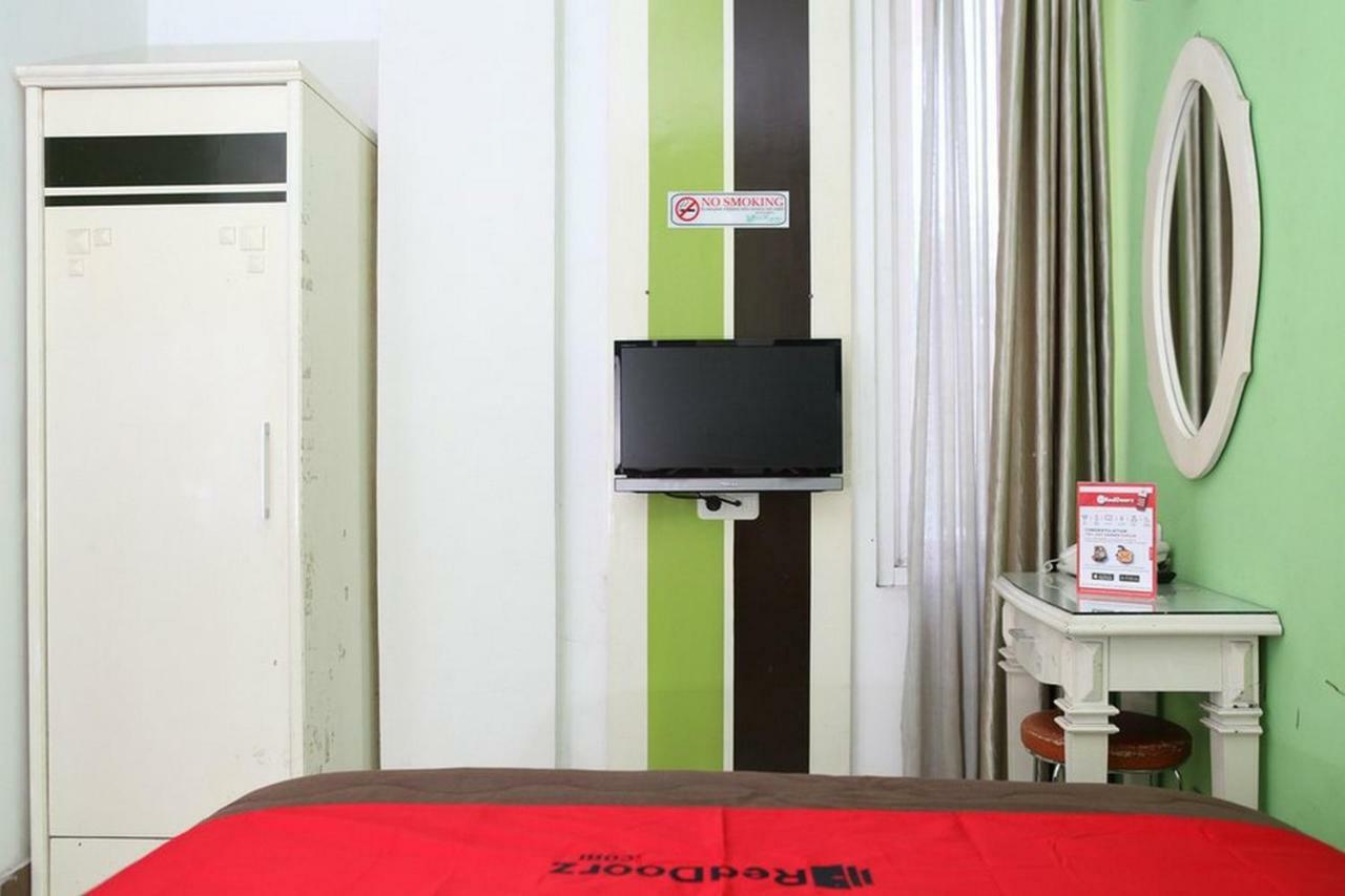 Reddoorz Plus @ Talaga Bodas Bandung Buitenkant foto