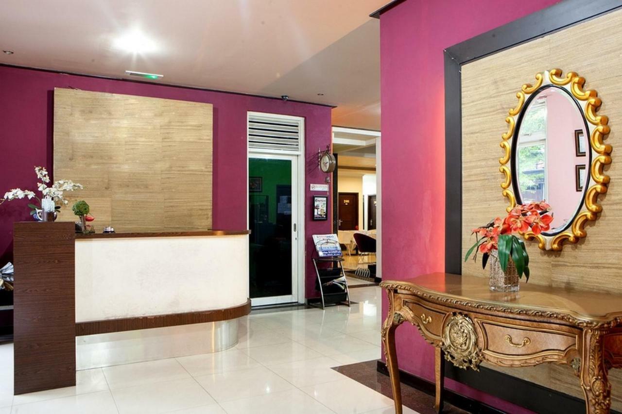 Reddoorz Plus @ Talaga Bodas Bandung Buitenkant foto