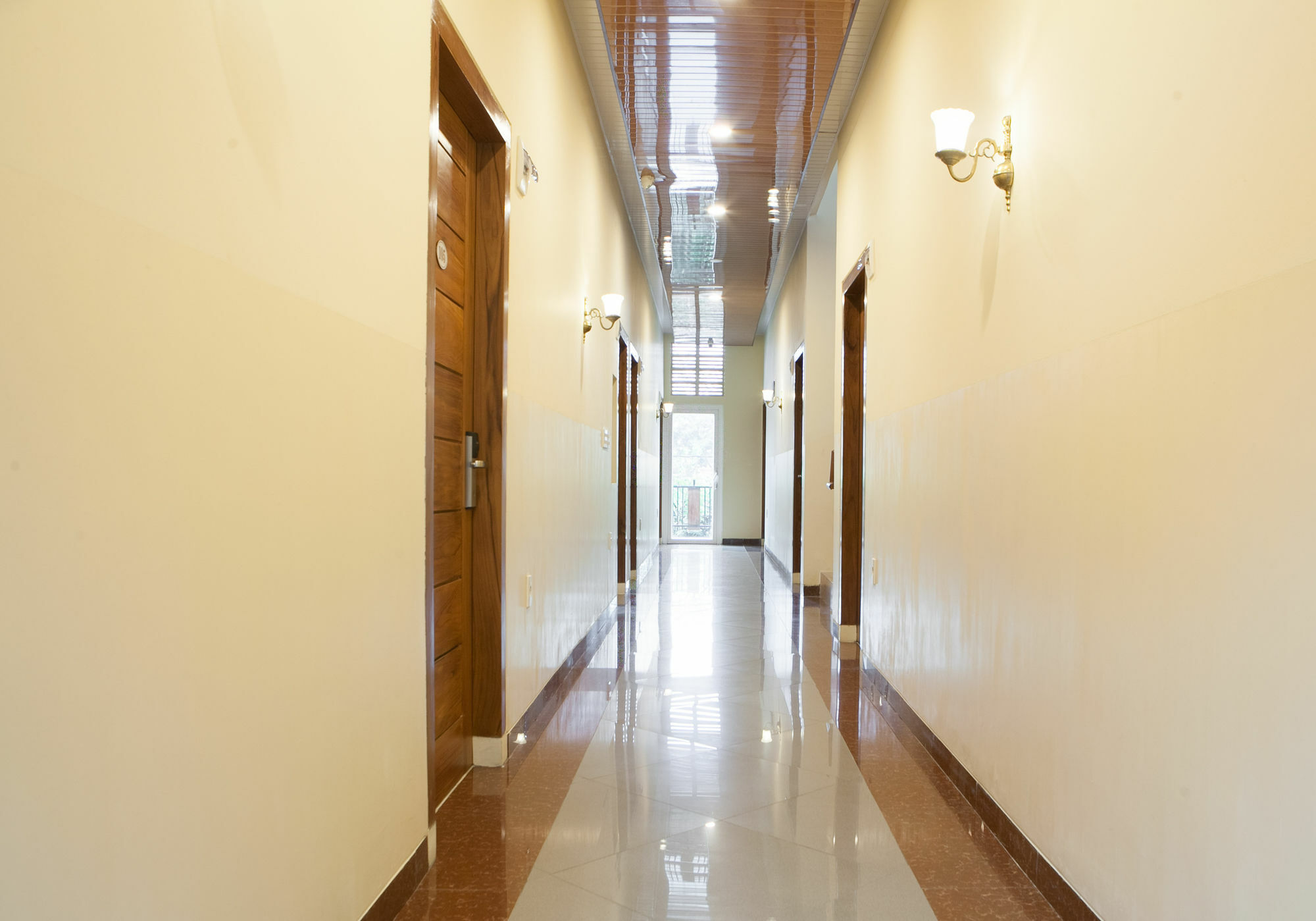 Reddoorz Plus @ Talaga Bodas Bandung Buitenkant foto